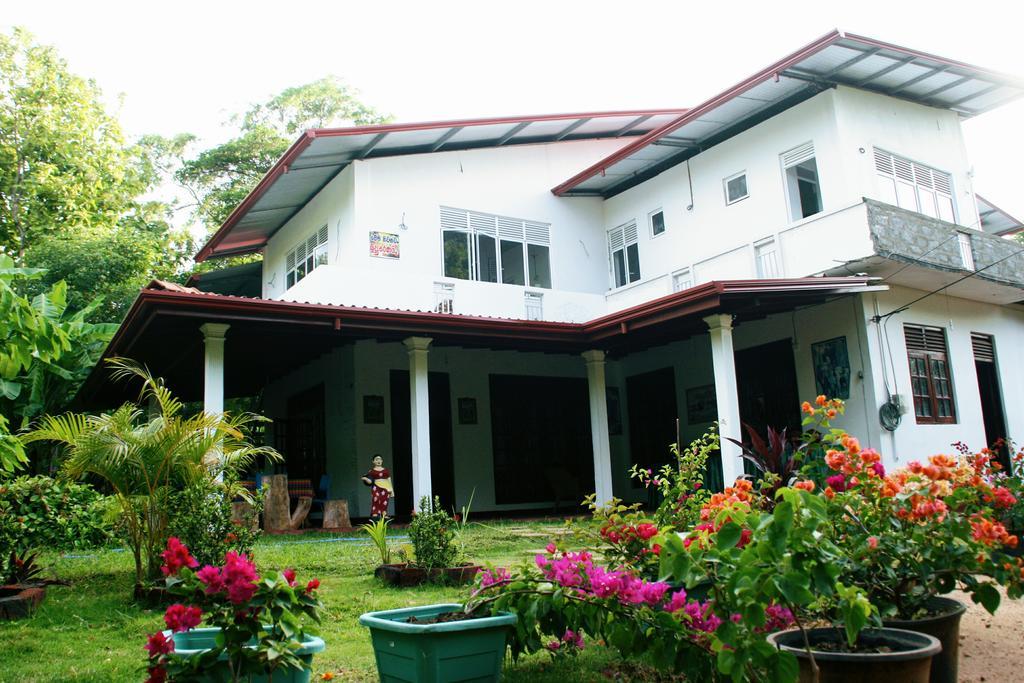 Homely Guest Habarana Exterior foto